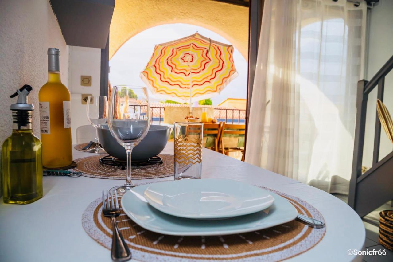 Superbe T2+Mezza En Bord De Mer เลอบาร์กาแรส ภายนอก รูปภาพ